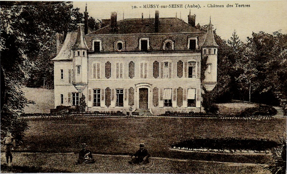 Mussy chateau des tertres 05285
