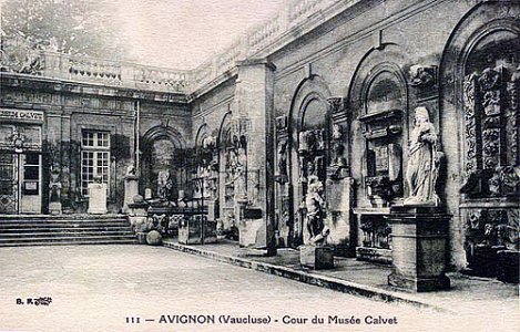 Musée Calvet ancie Hôtel Villeuneuve-Martignan