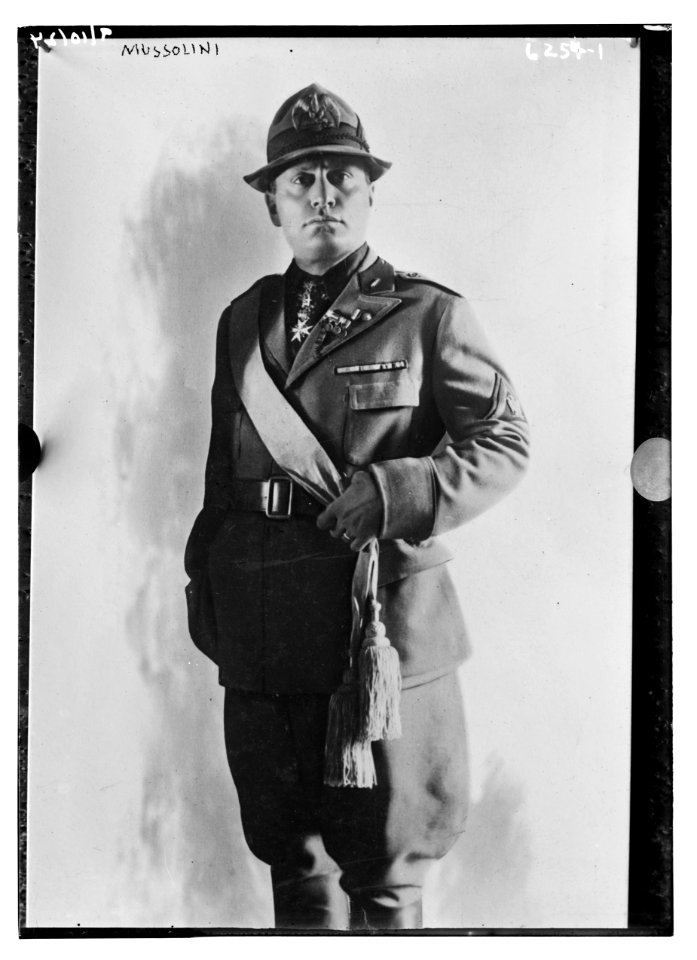 Mussolini LCCN2014717666