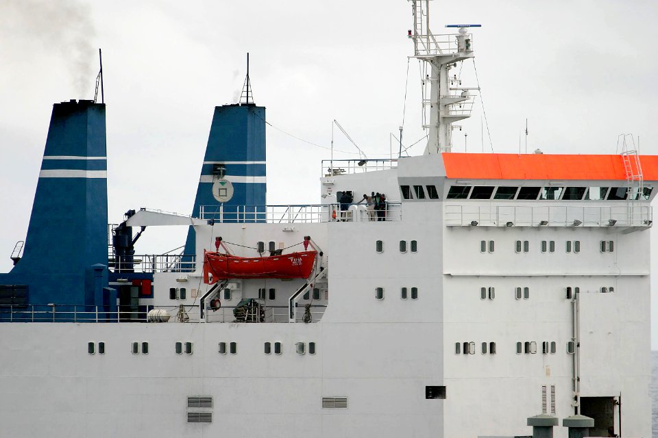 MV Faina - pirates on board
