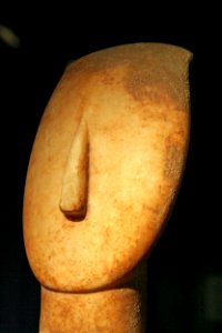 Museum of Cycladic Art - Female Figurine6
