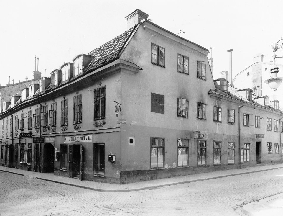 Mäster Samuelsgatan 7, Norrlandsgatan 11 (Torsken 8+9), 1908