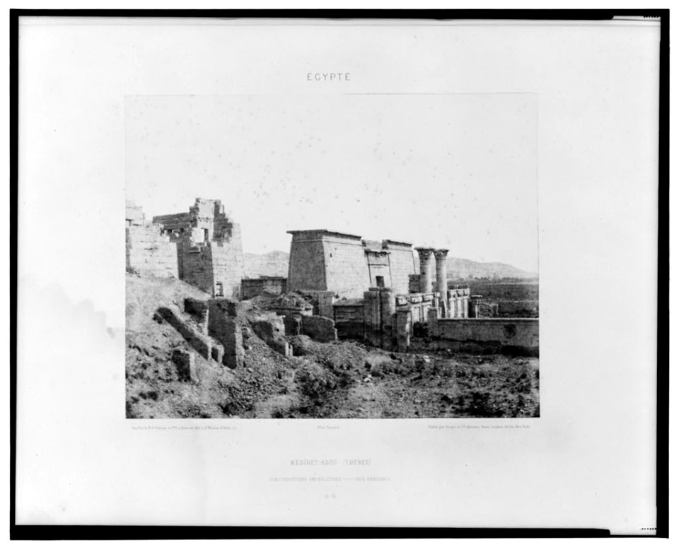 Médînet-Abou (Thèbes) - constructions antérieures - vue générale - Félix Teynard. LCCN2001695278