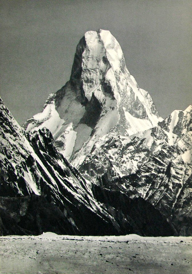 Muztagh Tower Tele Sella 1909