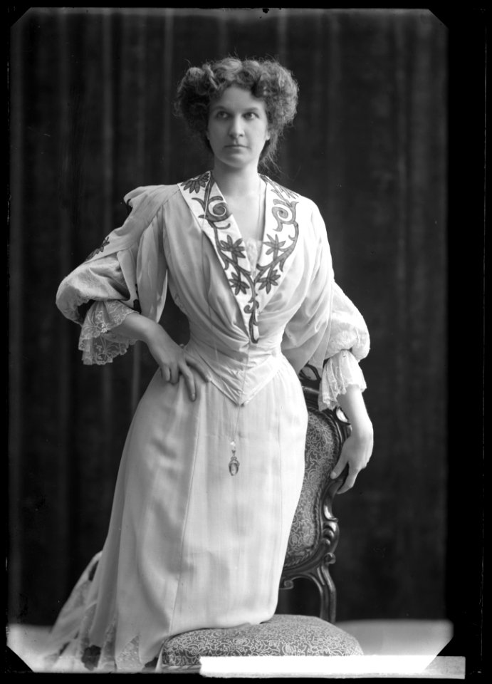 Märtha Lindlöf in Litteratur at Vasateatern 1906 - SMV - GL094