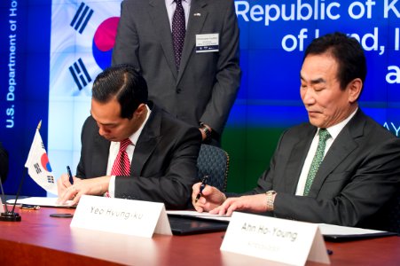 Memorandum Of Understanding (14916986524)