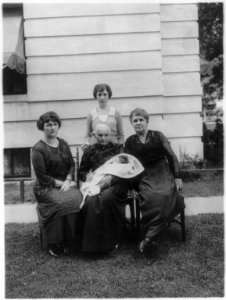 Members of the Wendell family LCCN2001706372