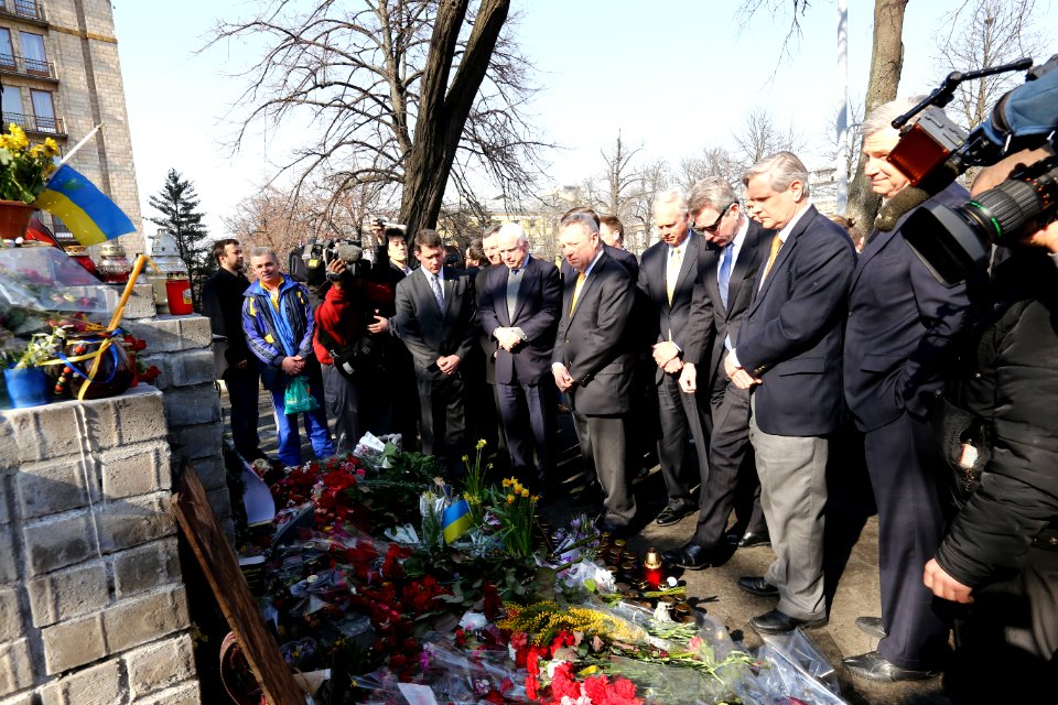 Memorial on Instytutska str., Maidan, March 14, 2014 (13147436145)
