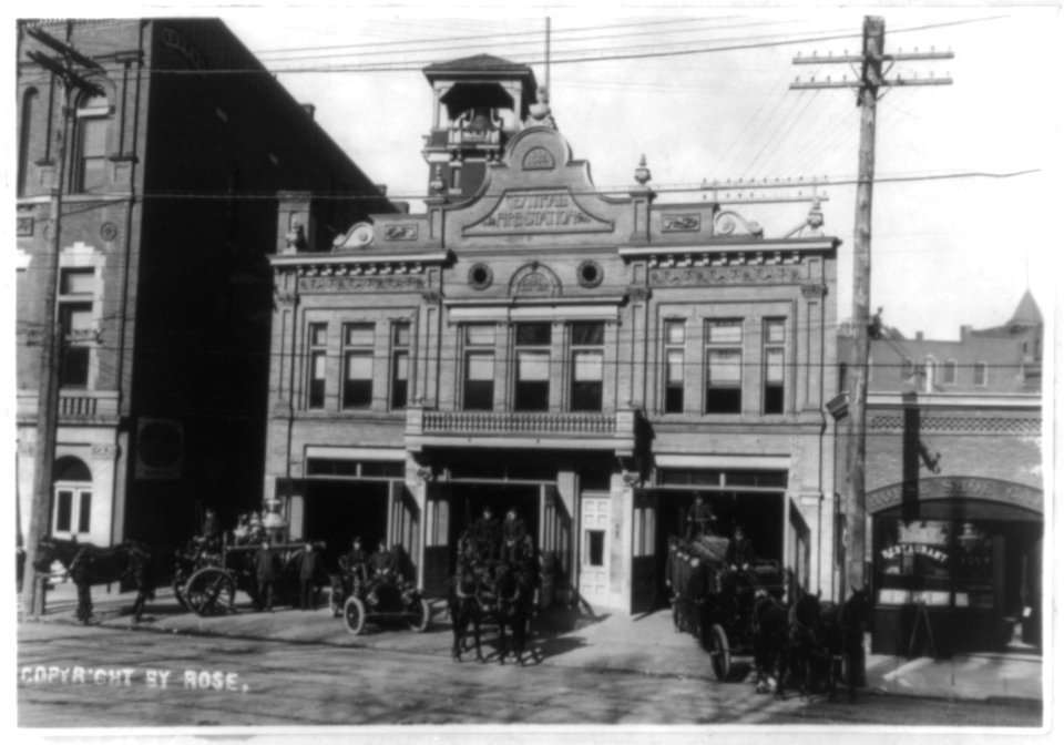 Men and equipment of the Central Fire Station LCCN2004682134