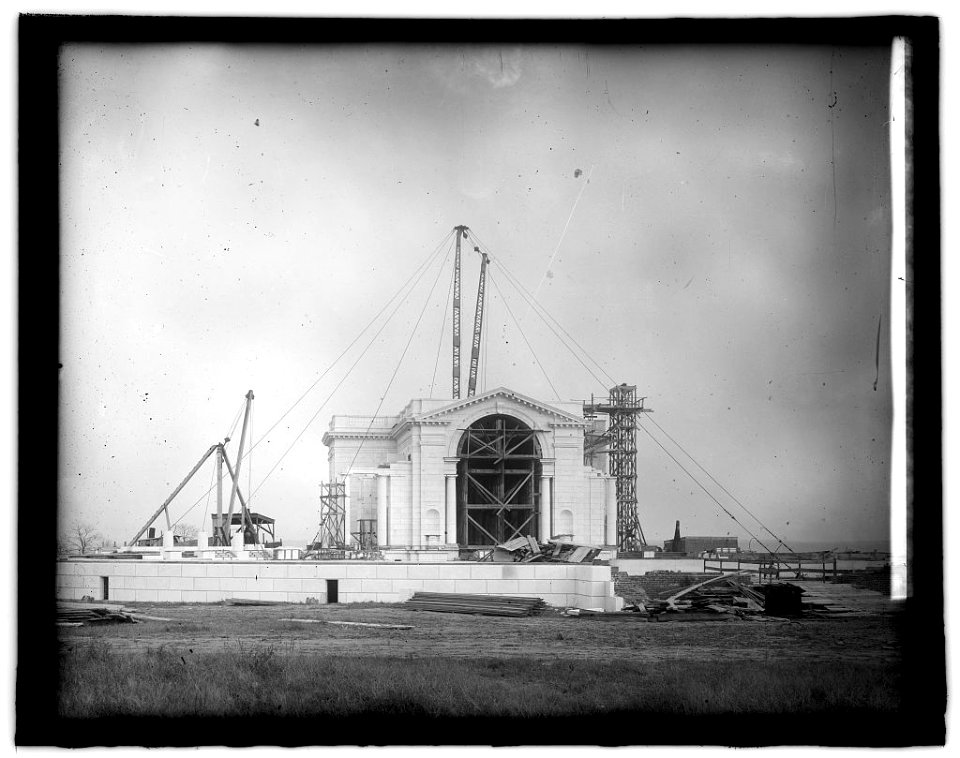 Memorial Amphitheater at Arlington National Cemetery, Arlington, Virginia,) under const LCCN2016827079