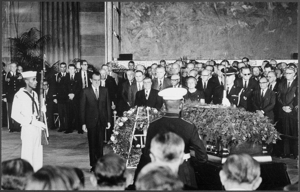 Memorial service for Senator Everett Dirksen - NARA - 194656