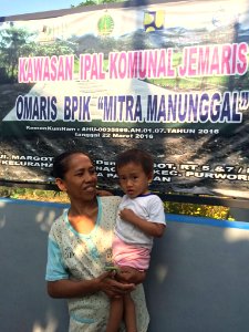 Meningkatkan akses sanitasi bagi masyarakat kurang mampu di perkotaan (36592656686)