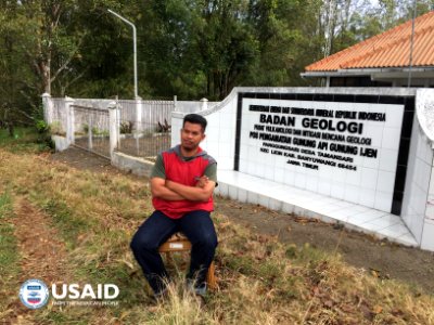 Mengawasi Aktivitas Seismik Gunung Ijen (29427979182)