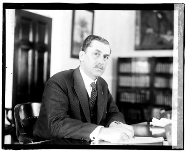 Meredith at desk LCCN2016827432