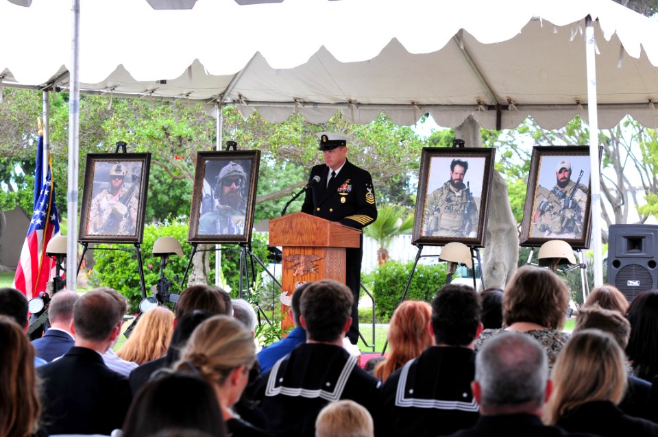Memorial held at NAB Coronado for fallen service members 121018-N-WA189-052