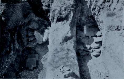 Meroë, the City of the Ethiopians - being an account of a first season's excavations on the site, 1909-1910 (1911) (14764623672)