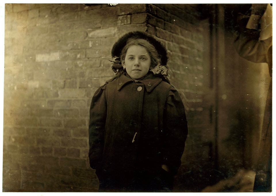 Mery Horn, a hunchback. The doctor told her it was a severe case and was being aggravated by the heavy load of papers she carried and so she must stop. She replied 'But I need the spending LOC nclc.03232