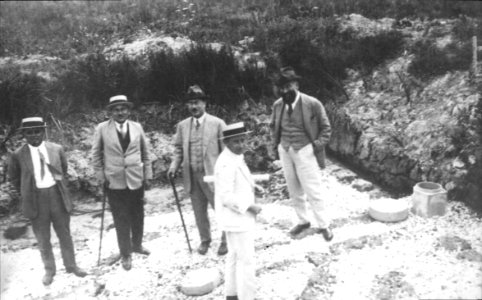 Men of Palestine Jewish Colonization Association in the Kabara Swamps
