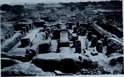 Meroë, the City of the Ethiopians - being an account of a first season's excavations on the site, 1909-1910 (1911) (14741908636)