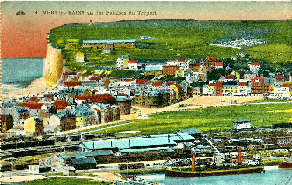 Mers les Bains vu des falaises du Tréport