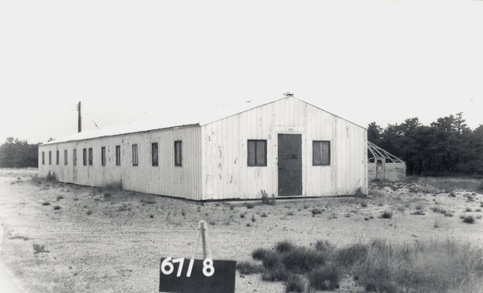 Metal barracks, Building 6718