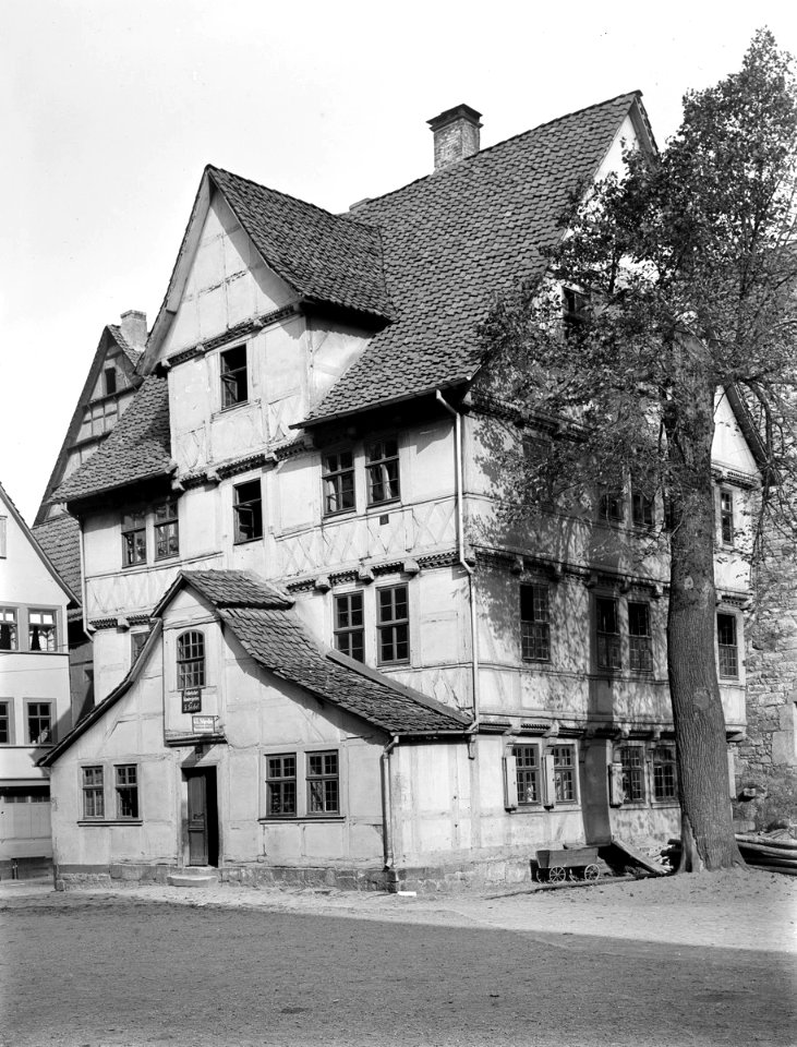 Münden Kirchplatz Alte Schule Ludwig Bickell vor 1900