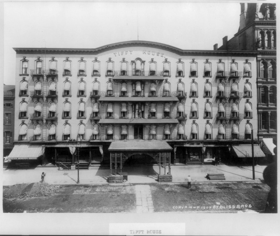 N.Y. - Buffalo - full front view of the Tifft House, a large hotel LCCN2006690191