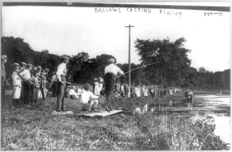 N.Y.C. - Van Courtland Park - Fly casting tourney- Bellows casting LCCN2006688510