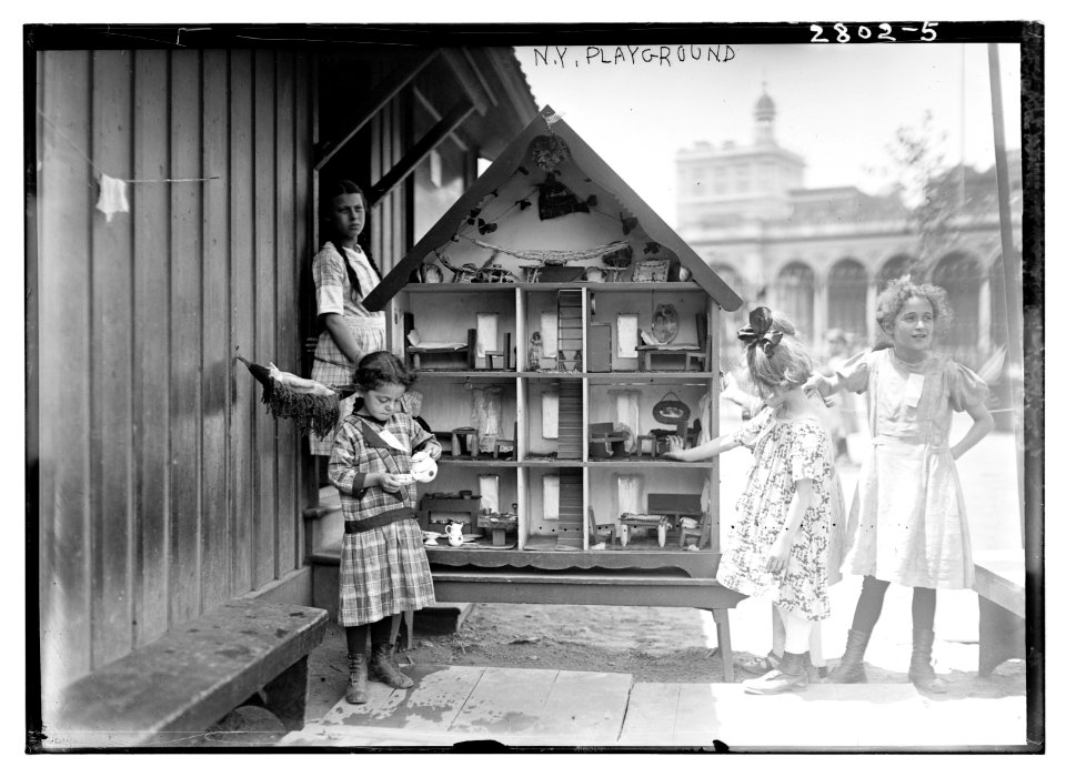 N.Y. Playground LCCN2014693971