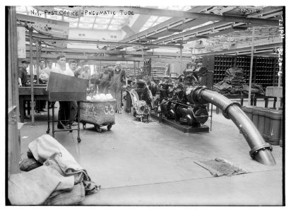 N.Y. Post Office - Pneumatic Tube LCCN2014697406