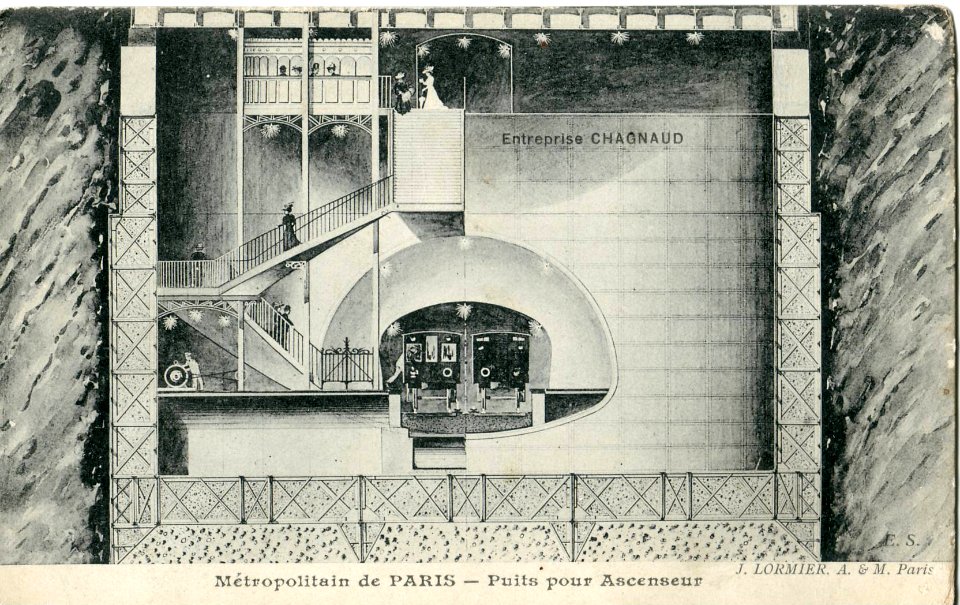 Métropolitain de Paris - Puit pour ascenseur photo