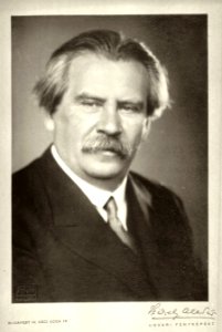 Móricz Zsigmond (Székely Aladár felvétele, 1935) photo
