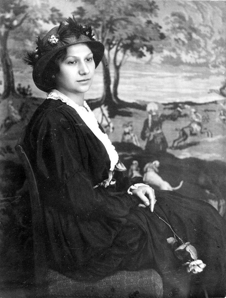 Móricz Zsigmondné Holics Janka (Balogh Rudolf felvétele)