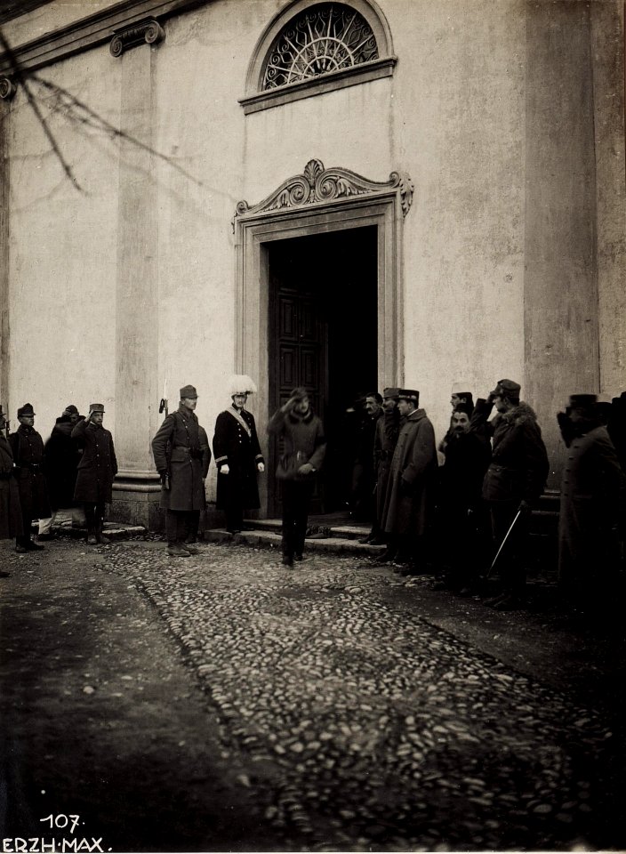 Nach dem Besuche der griech.Kirche.Skutari. (BildID 15572846)