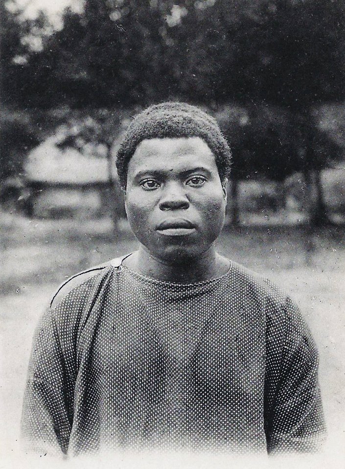N'Doro-Type Chaké (cropped)