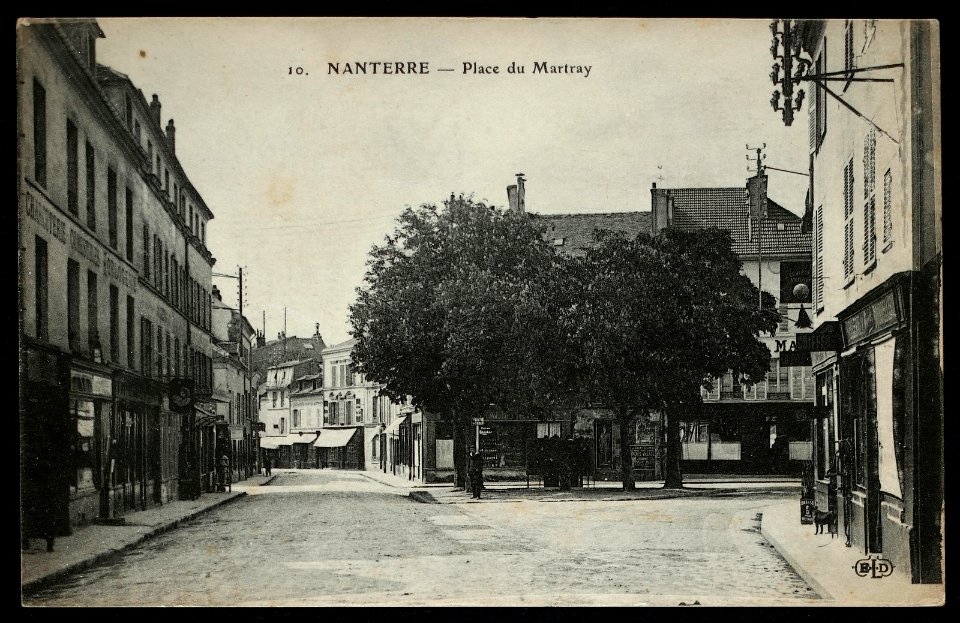 Nanterre.Place du Martray