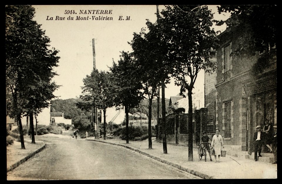 Nanterre.Rue du Mont-Valérien