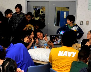NAF Misawa sailors hold annual Christmas party at Biko-en Orphanage 131221-N-DP652-215