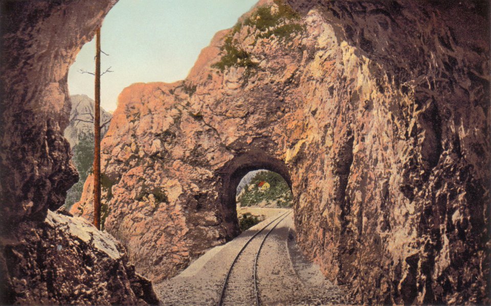 Narrow-Gauge-Railway Ostbahn Tunnel-No-7 West-of-Pale (2)