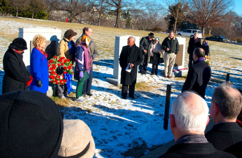 NASA Administrator speaks with families (15766601304)