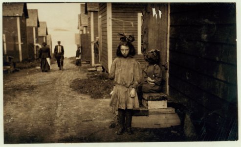 Nan de Gallant, 4 Clark St., Eastport, Maine, 9 year old cartoner, Seacoast Canning Co., Factory -2. Packs some with her mother. Mother and two sisters work in factory. One sister has made LOC nclc.00932