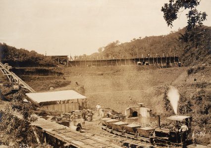 Narrow gauge railway in Panama photo