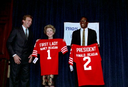 Nancy Reagan During Her Trip to San Francisco C37761-19