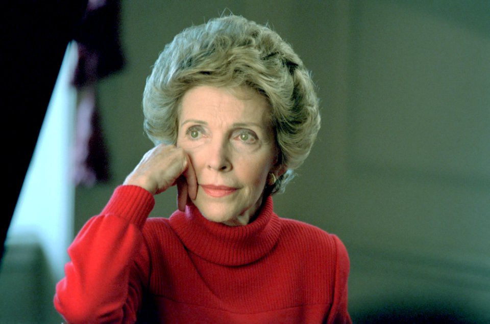 Nancy Reagan Photo Session with Chick Harrity of Us News and World Report Magazine in Map Room