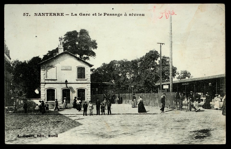 Nanterre.Gare.Passage à niveau