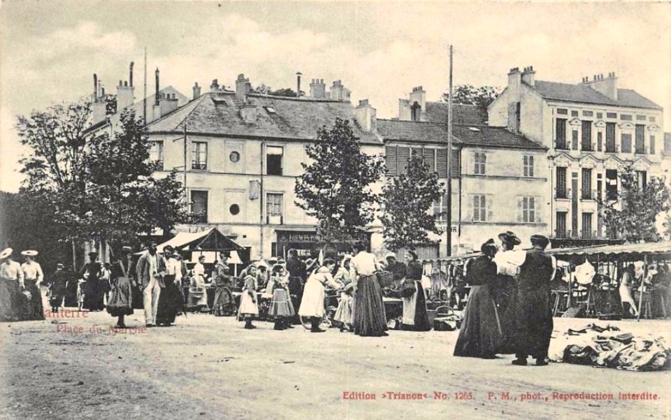 Nanterre.Place du Marché