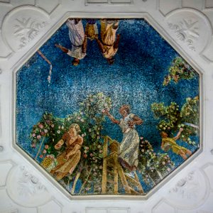 Metro MSK Line2 Novokuznetskaya Mosaic Gardeners