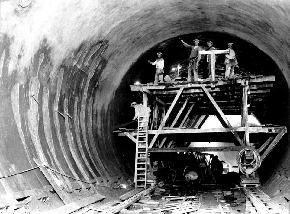 Metro de Paris - Traversee sous-fluviale ligne 7 - Betonnage 1