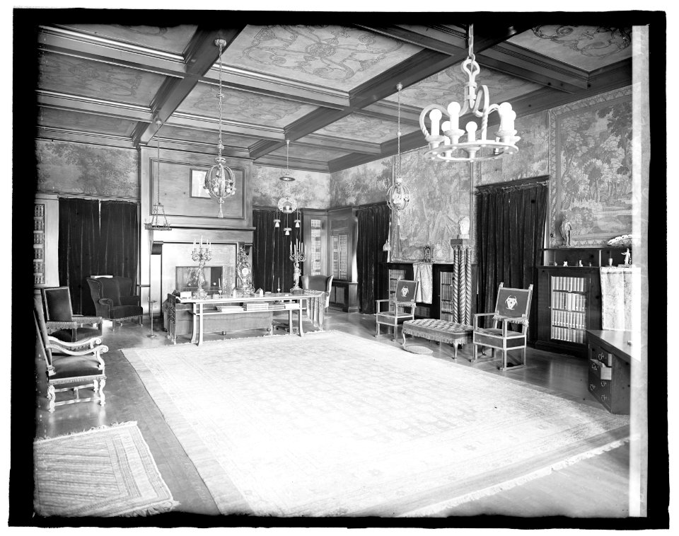 Mexican Embassy, (Washington, D.C.), drawing room LCCN2016826054