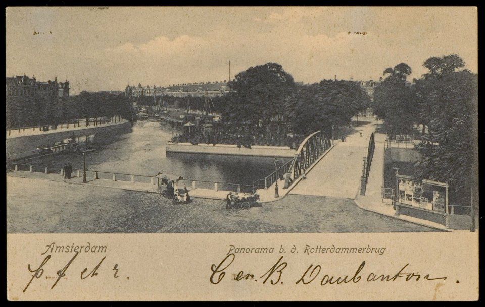 Nassaukade met de Rotterdammerbrug over de Singelgracht naar de Marnixstraat en het eerste Marnixplantsoen met links daarvan de Marnixkade, Afb PBKD00080000014